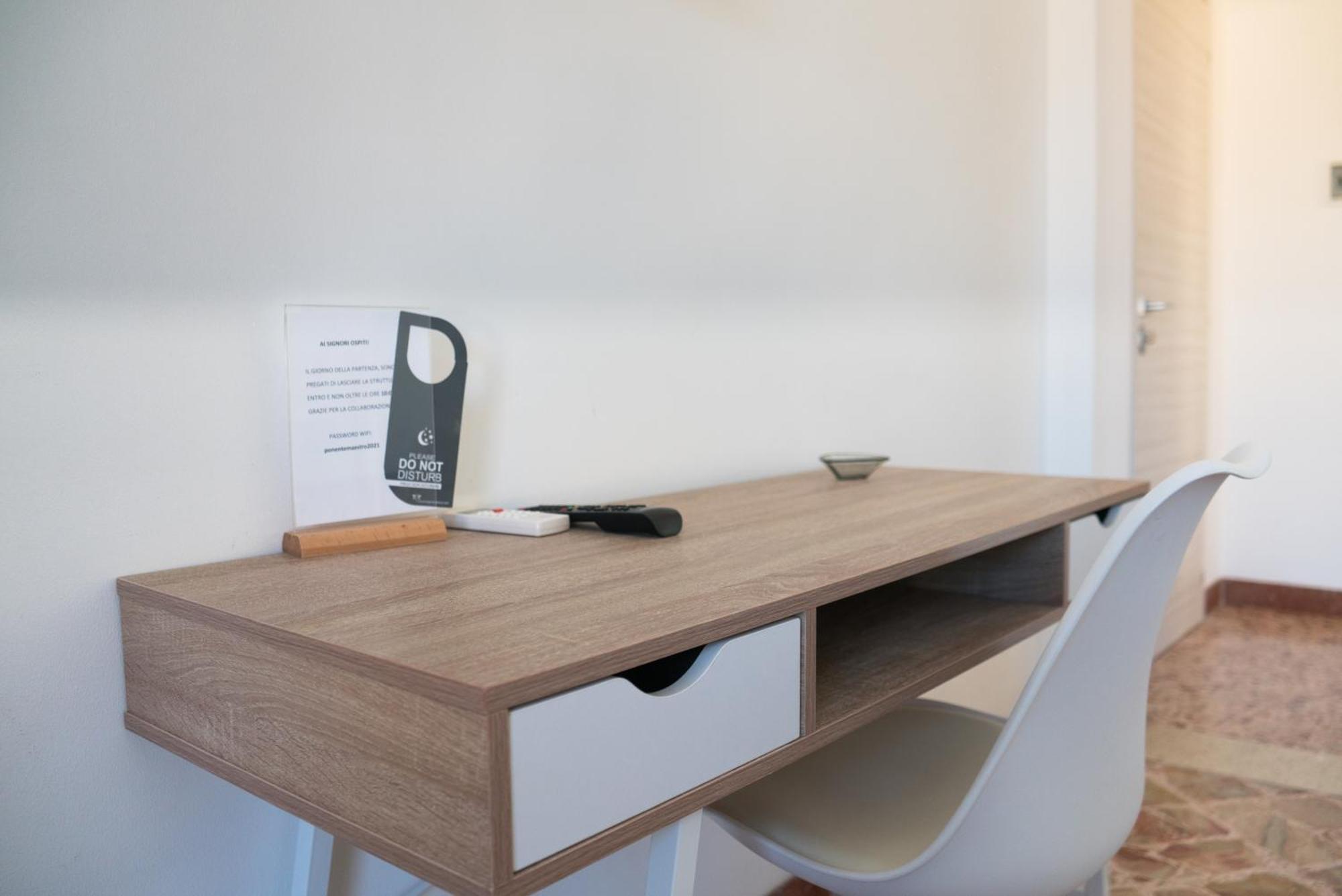 Ponente & Maestro Rooms Favignana Bagian luar foto
