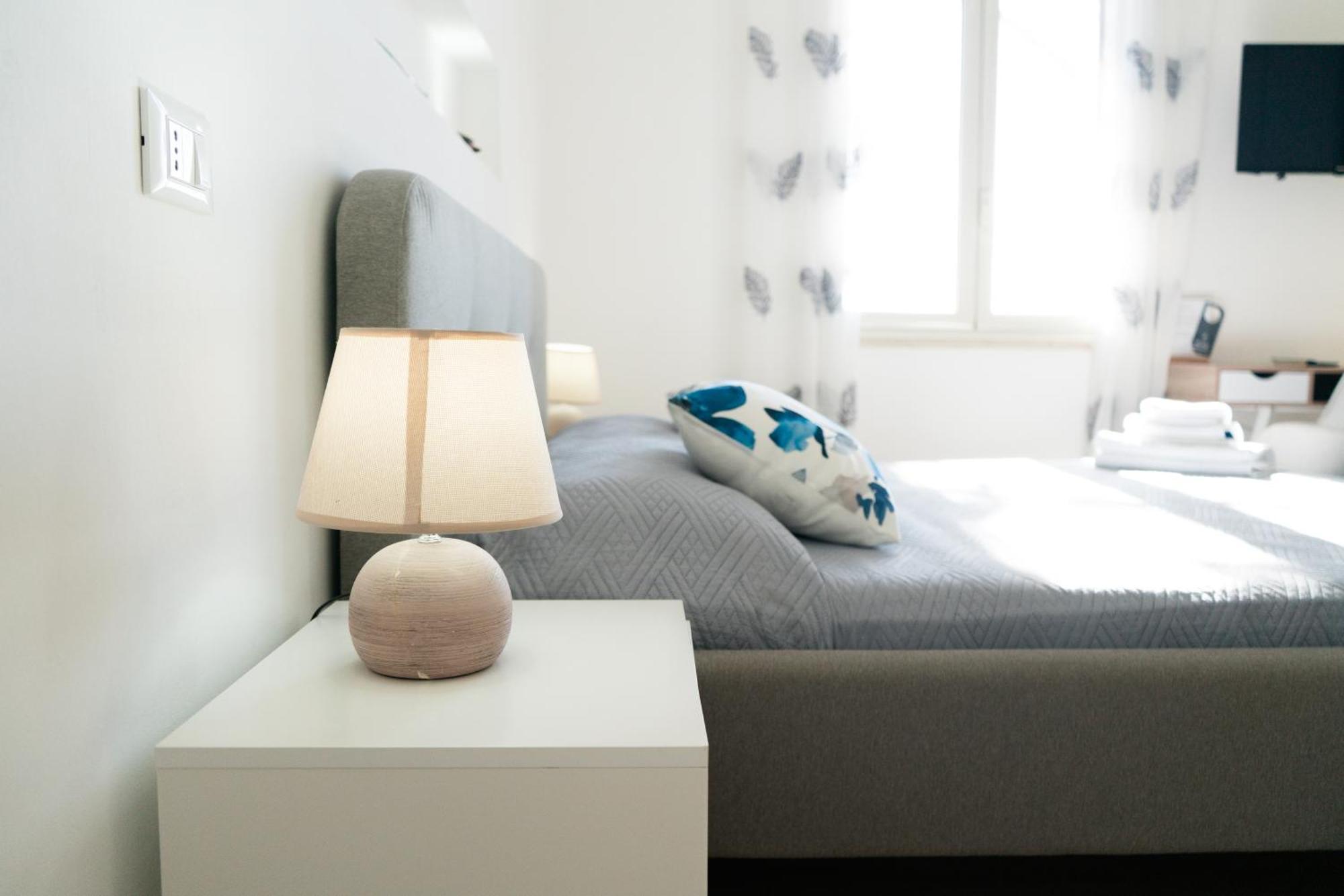 Ponente & Maestro Rooms Favignana Bagian luar foto
